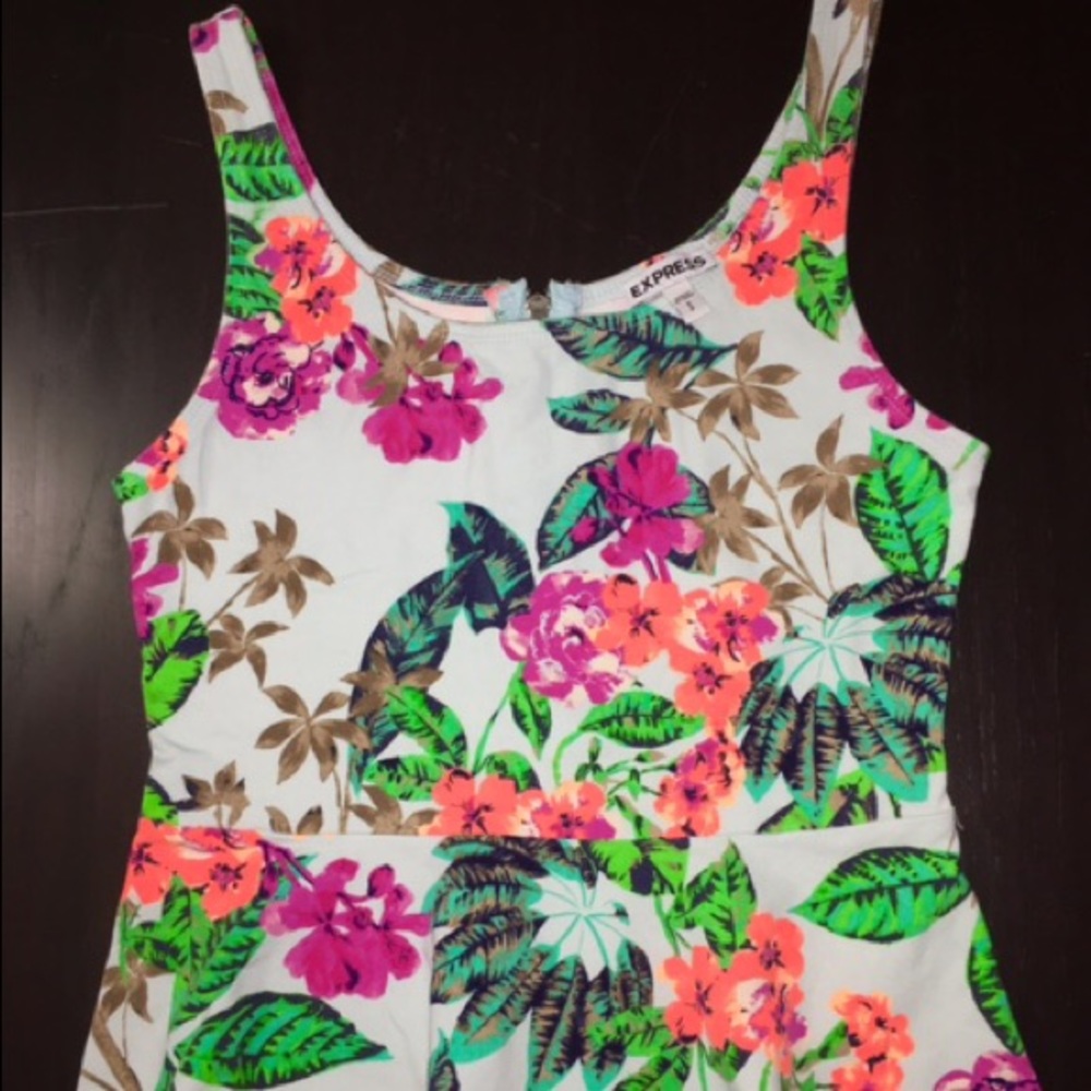 Express peplum tank